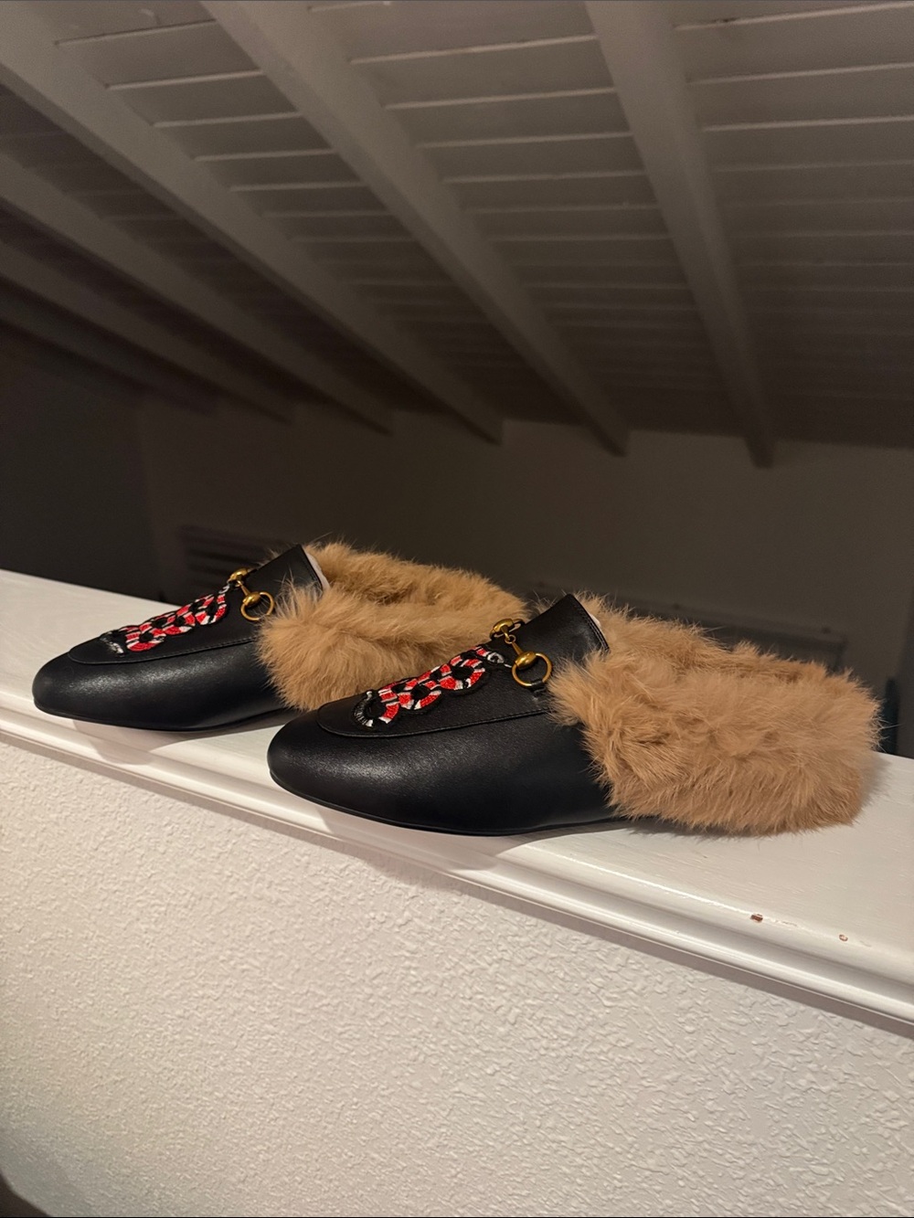 Black Fur-Lined Backless Mules with Red Snake Embroidery - Picture 2 of 6